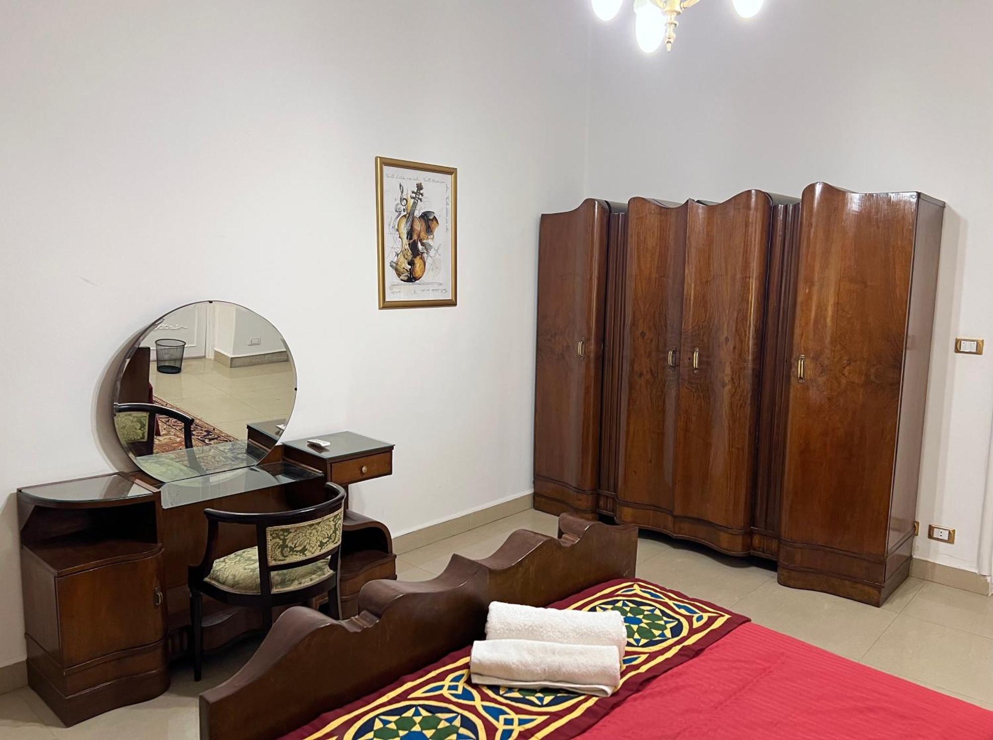 Apartment Timeless Classic 3br In Downtown - Mint 8 *